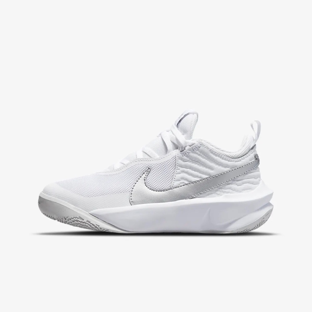 Brand new Nike team hustle d10 sneakers for toddlers sz 6c